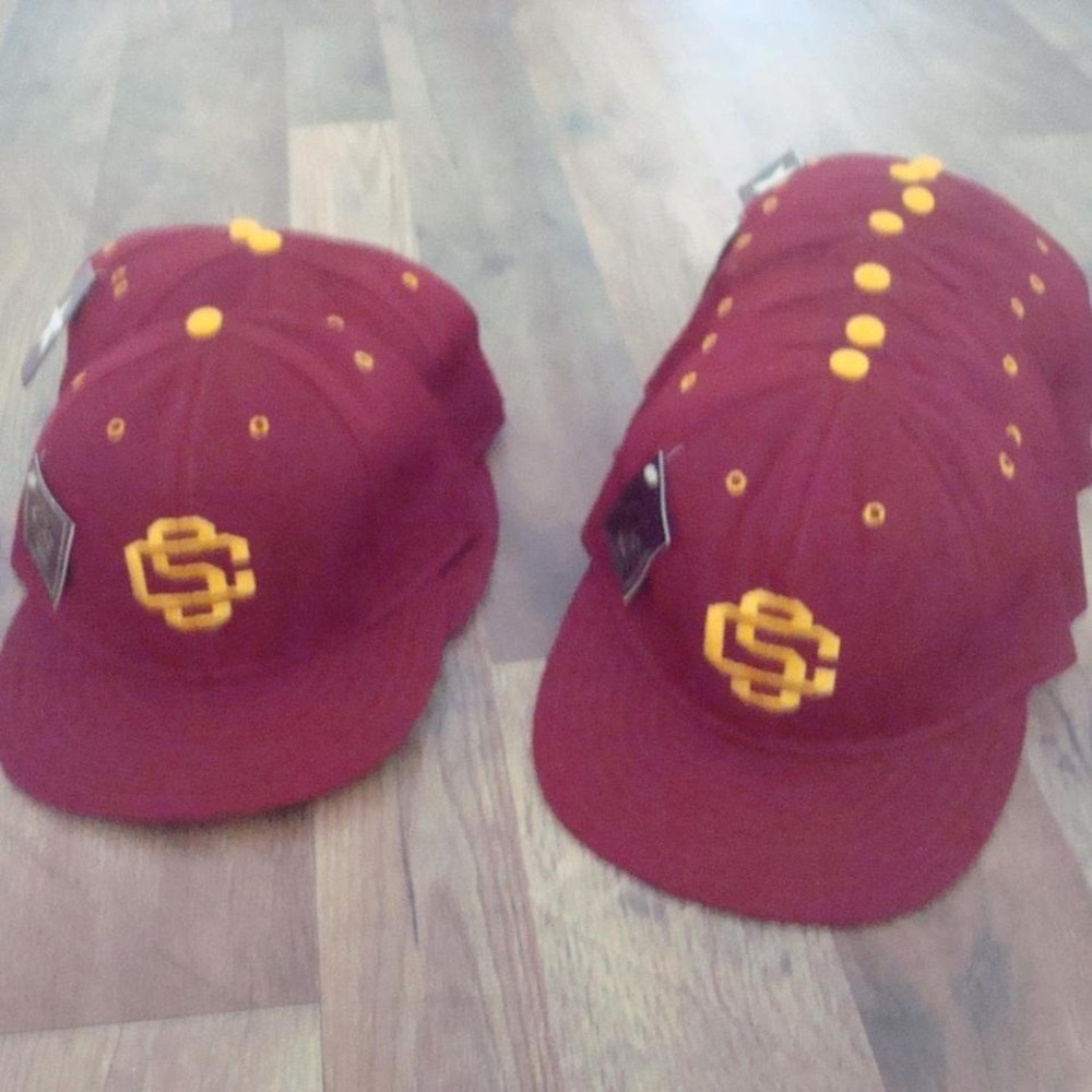 USC TROJANS 10 HAT BUNDLE‎ LOT WHOLESALE ADULT SIZE 7 1/8 AND 7 3/8 80S USA MADE